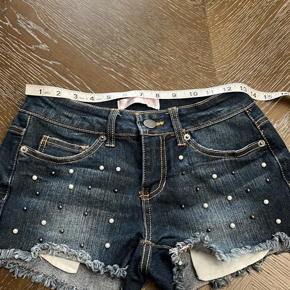 No Boundaries dark blue wash studded & pearls distressed jean shorts juniors - Picture 14 of 17